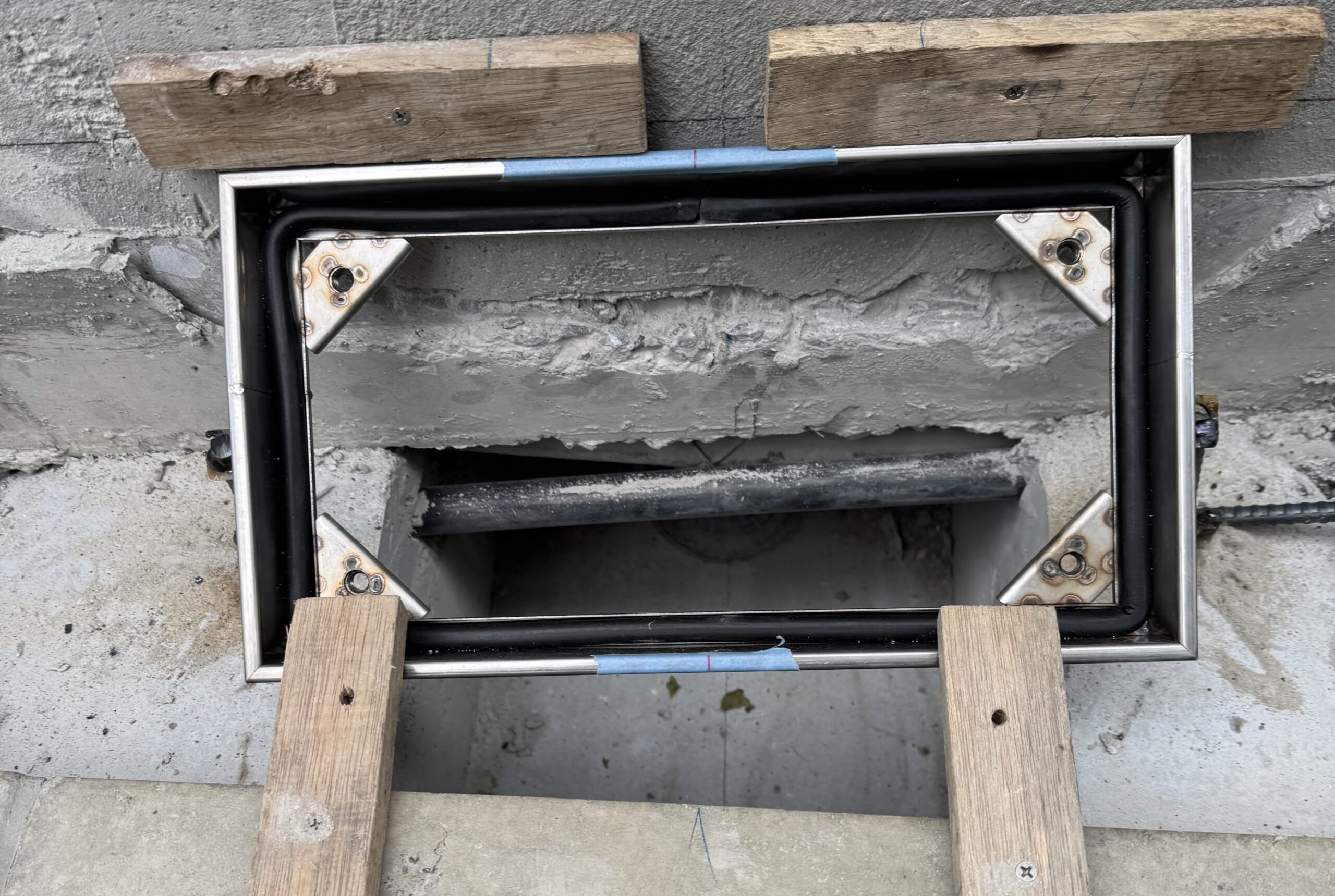 点検口（既製品）取付工事